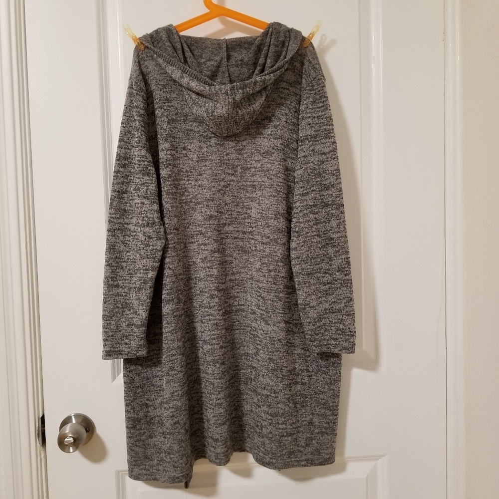 Sweater - Picture 3 of 5